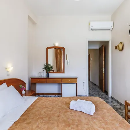 Hotel Lemonis *