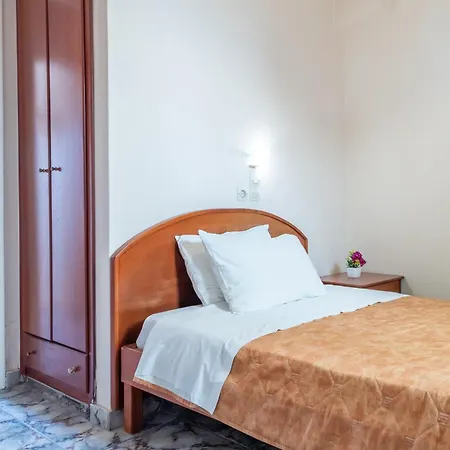 Lemonis Hotel