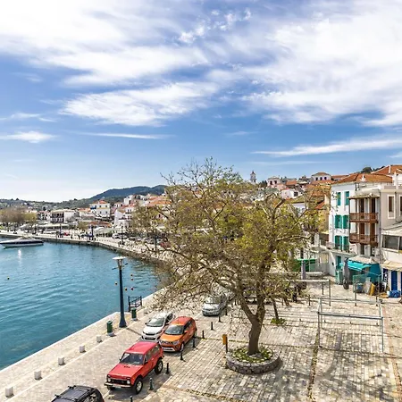 Lemonis * Skopelos Town